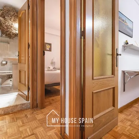 Myhousespain - Piso Amplio En El Centro De *