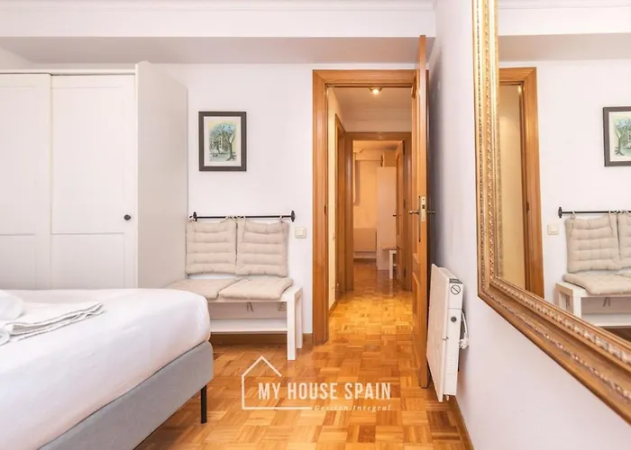 Myhousespain - Piso Amplio En El Centro De דירה