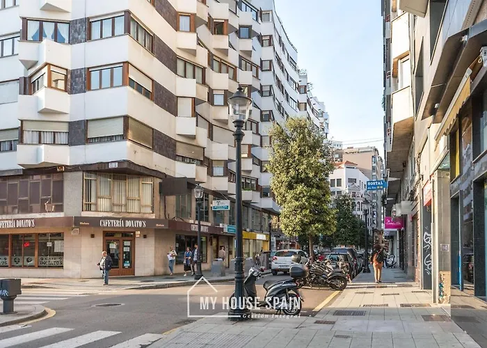 Myhousespain - Piso Amplio En El Centro De דירה *