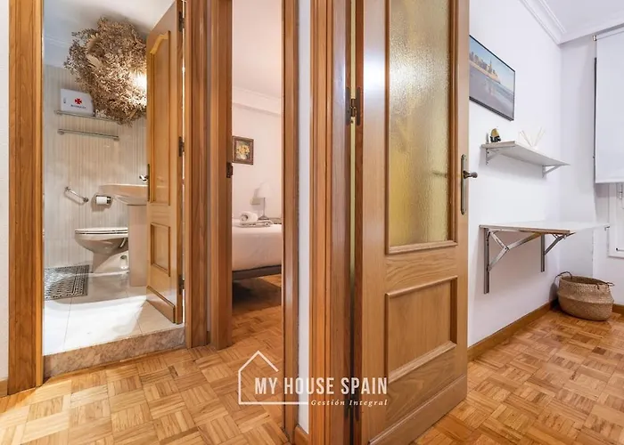 Myhousespain - Piso Amplio En El Centro De *